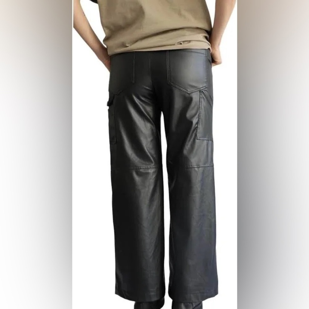 Zara Faux Leather Straight Leg Cargo Pants
#1201